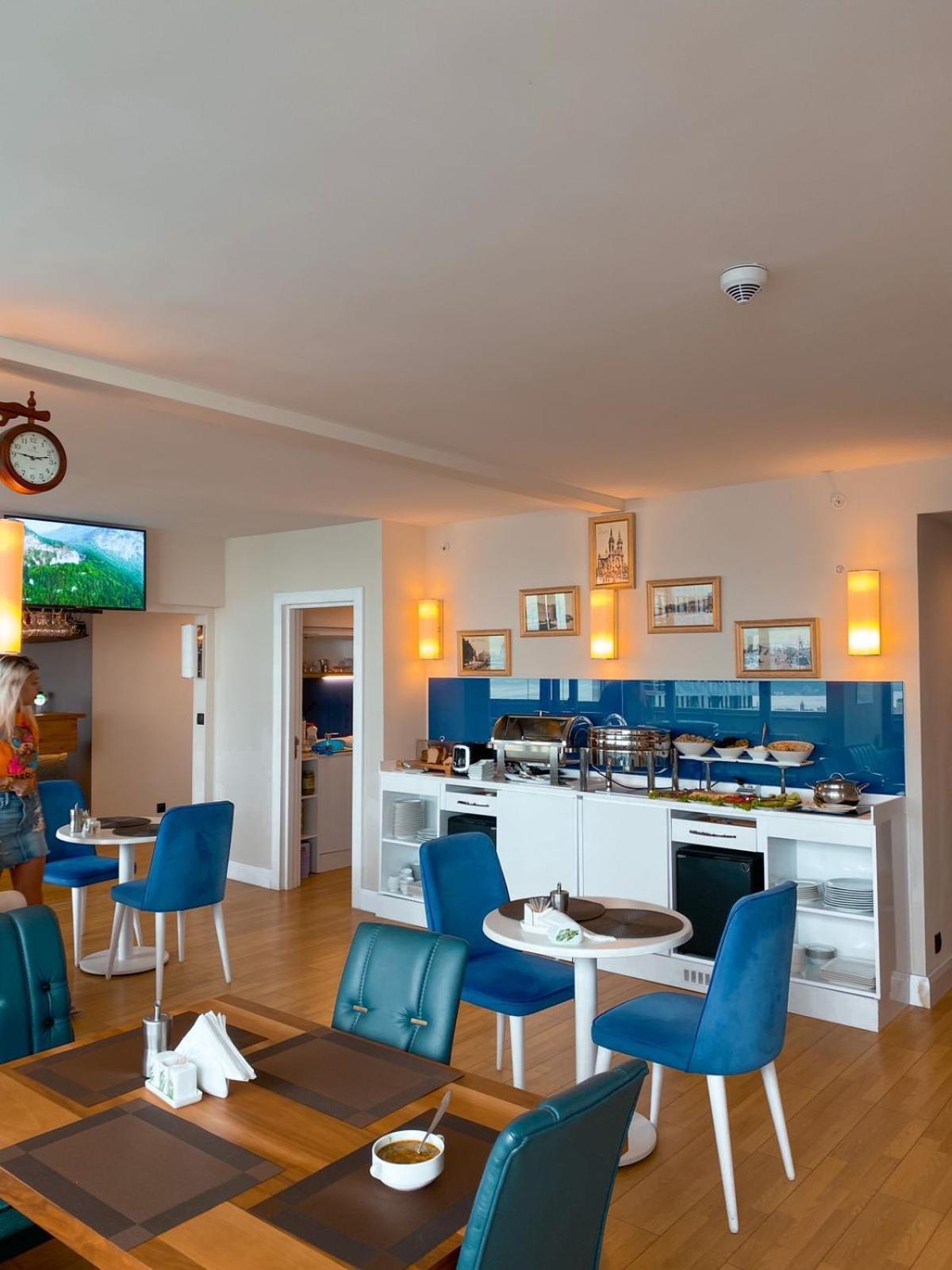 Orbi City Hotel With Sea View Batoumi Extérieur photo