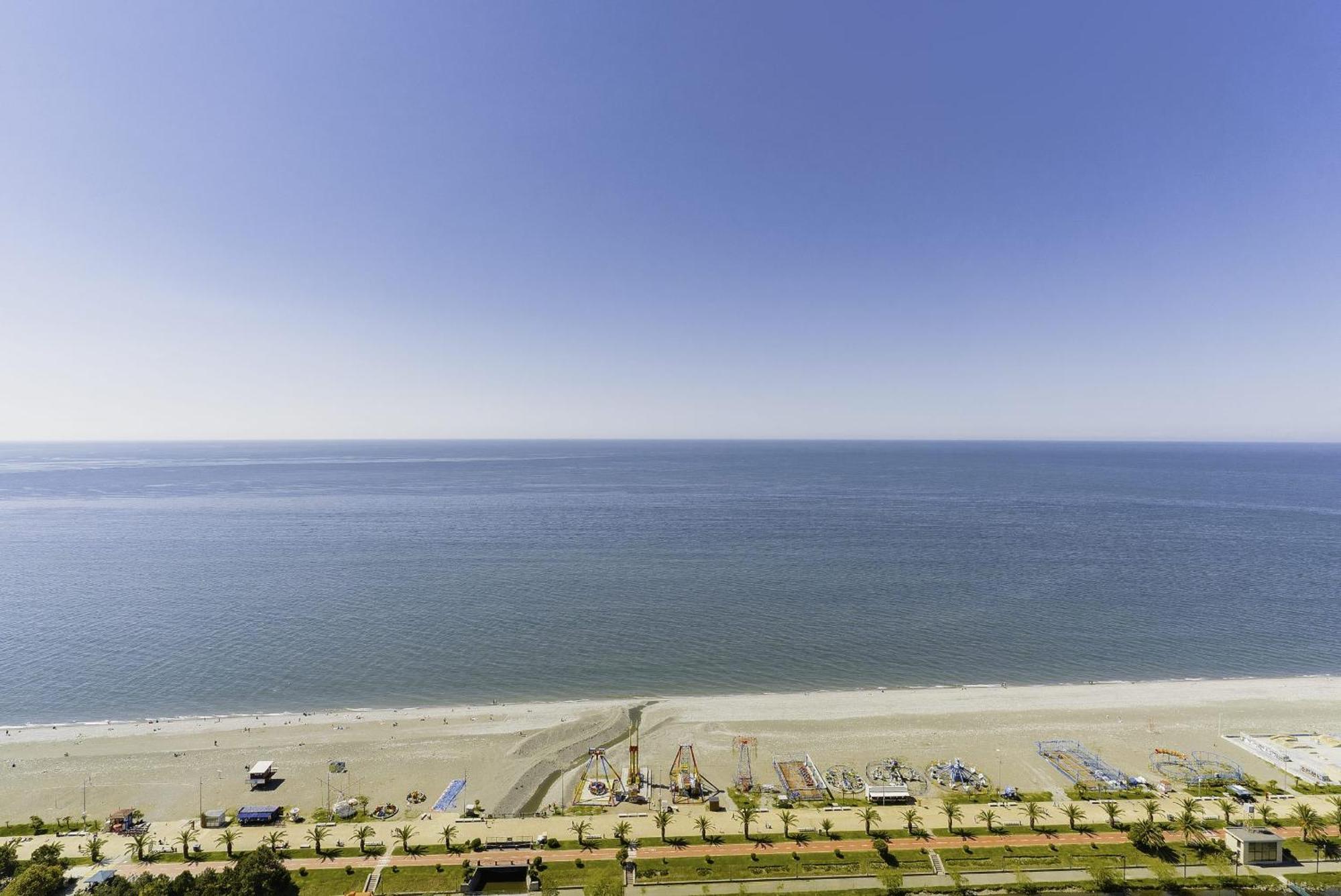 Orbi City Hotel With Sea View Batoumi Extérieur photo